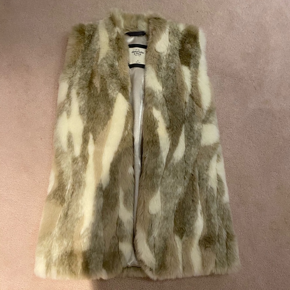 Abercrombie & Fitch Fur vest, size small